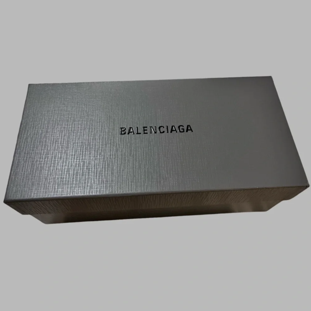 NWT BALENCIAGA Leather Elegant White Mules Size 38 - Picture 14 of 16